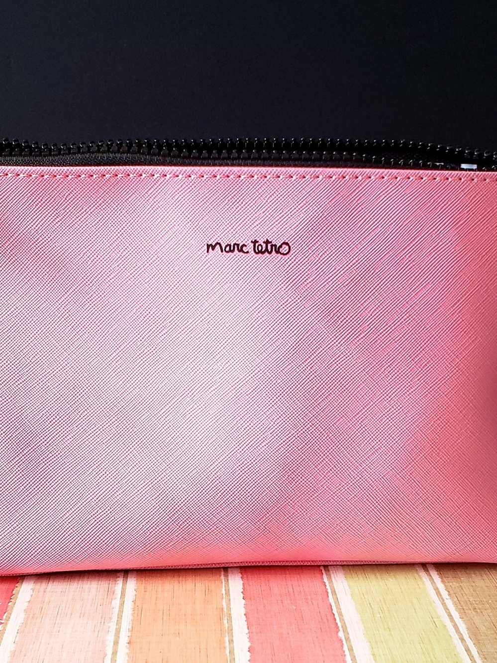 Love My Dogs Pink Clutch/Cosmetic Pouch New Without Tags - Picture 3 of 10
